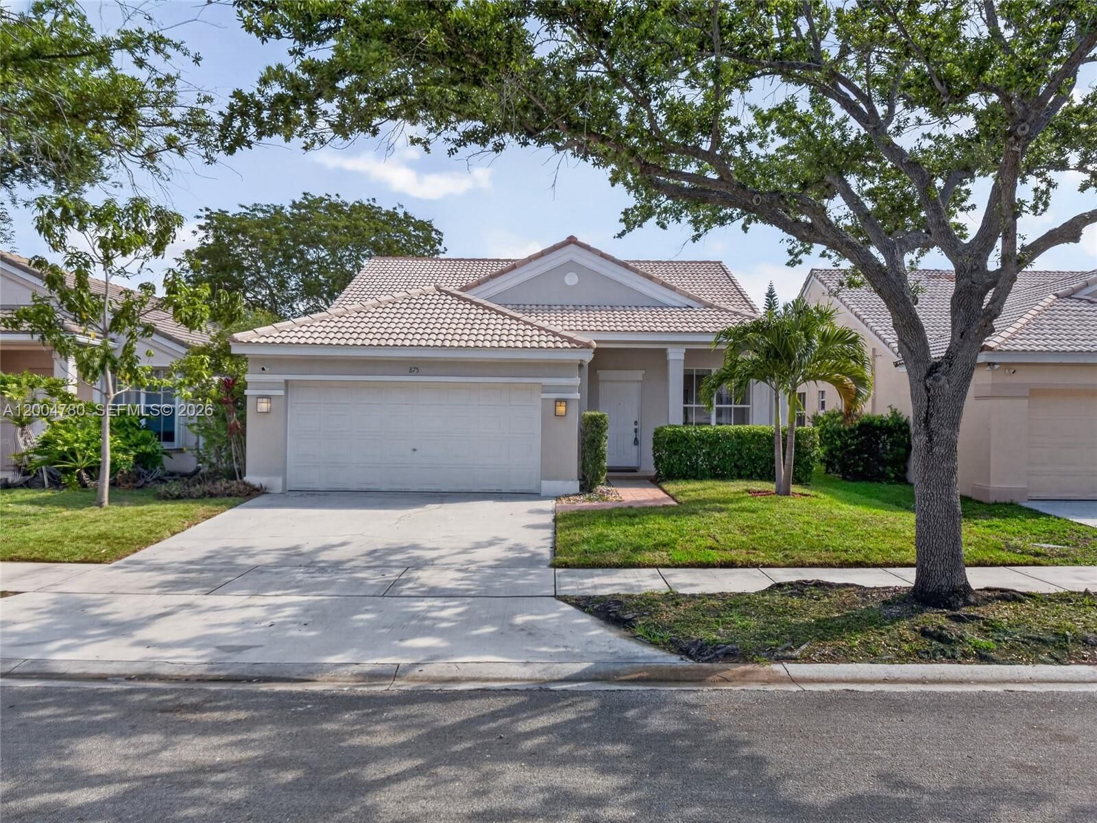 Property Photo:  875 Savannah Falls Dr .  FL 33327 