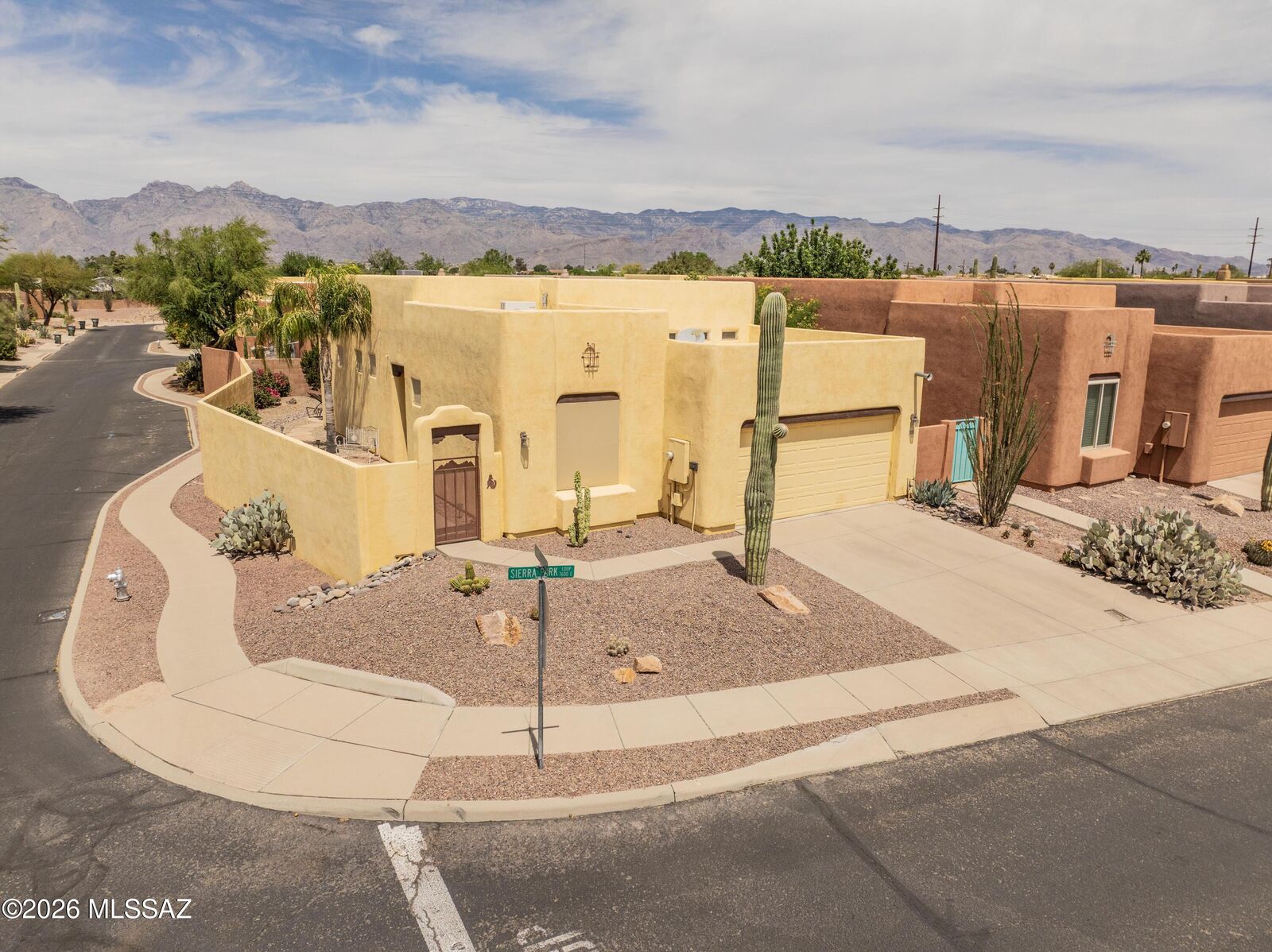 Property Photo:  7696 E Sierra Park Loop  AZ 85710 