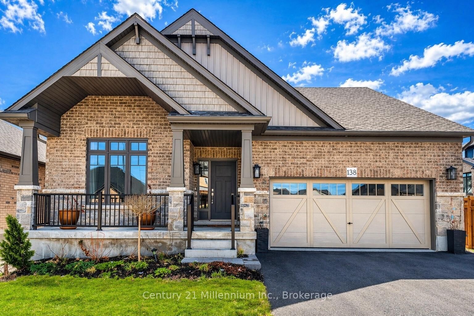 Property Photo:  138 Fitzgerald Street  ON N0C 1H0 