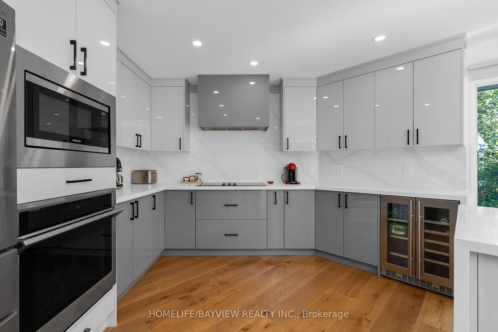 Property Photo: 23 Country Club Lane ON L4M 4Y8
