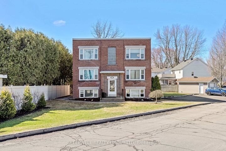 54 Centennial Boulevard — photo 1