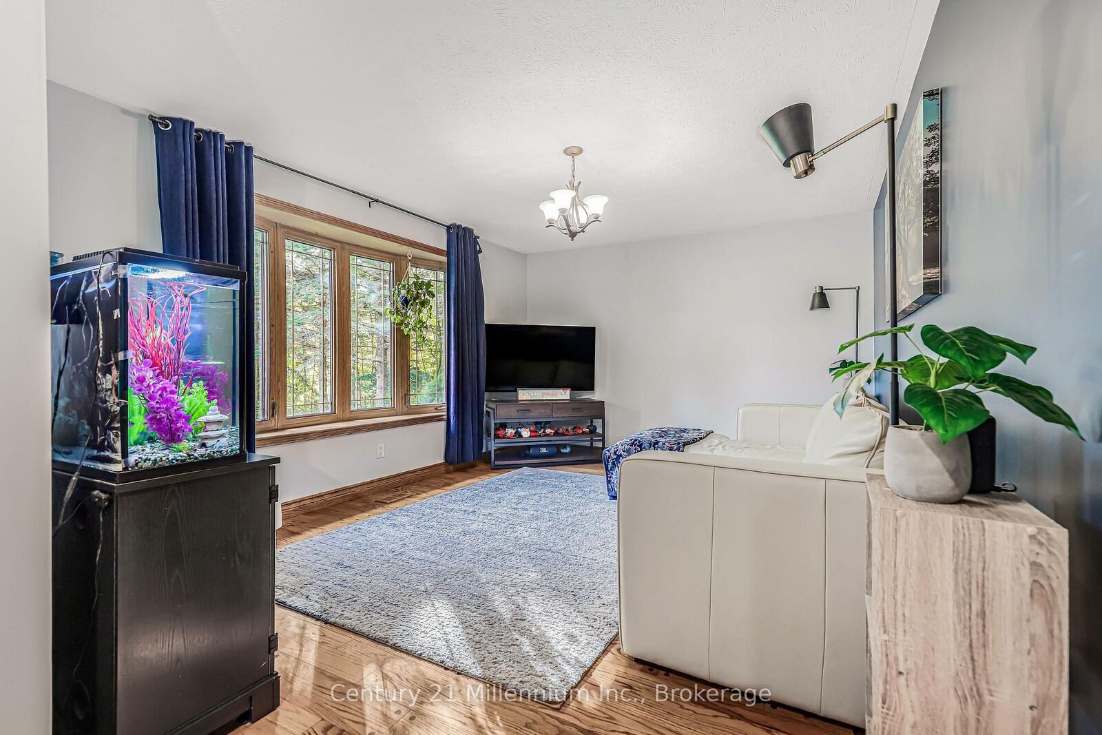 Property Photo:  34 Southampton Parkway  ON N0H 2G0 