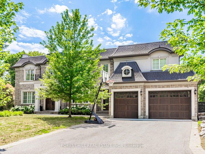Property Photo:  302 Pinehurst Drive W  ON L6J 4X3 