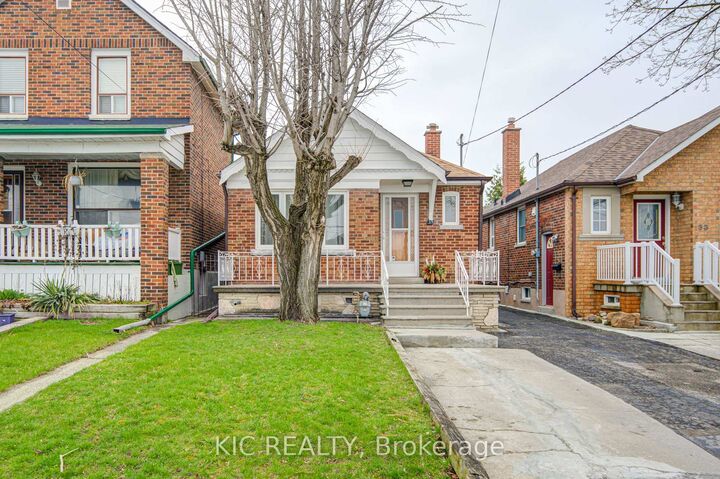 Property Photo: 35 Montcalm Avenue ON M6E 4N2