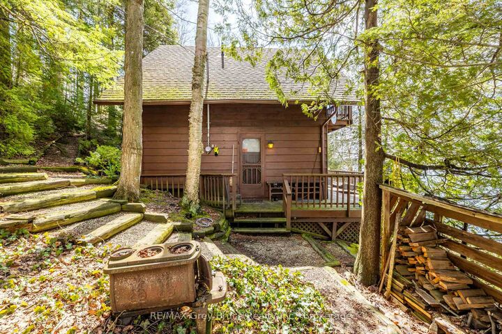 Property Photo: 148 Sunnyview Drive ON N0H 1A0