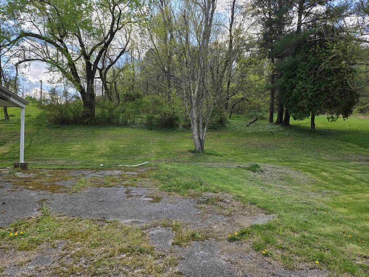 Property Photo:  301 Womack Road  KY 41143 