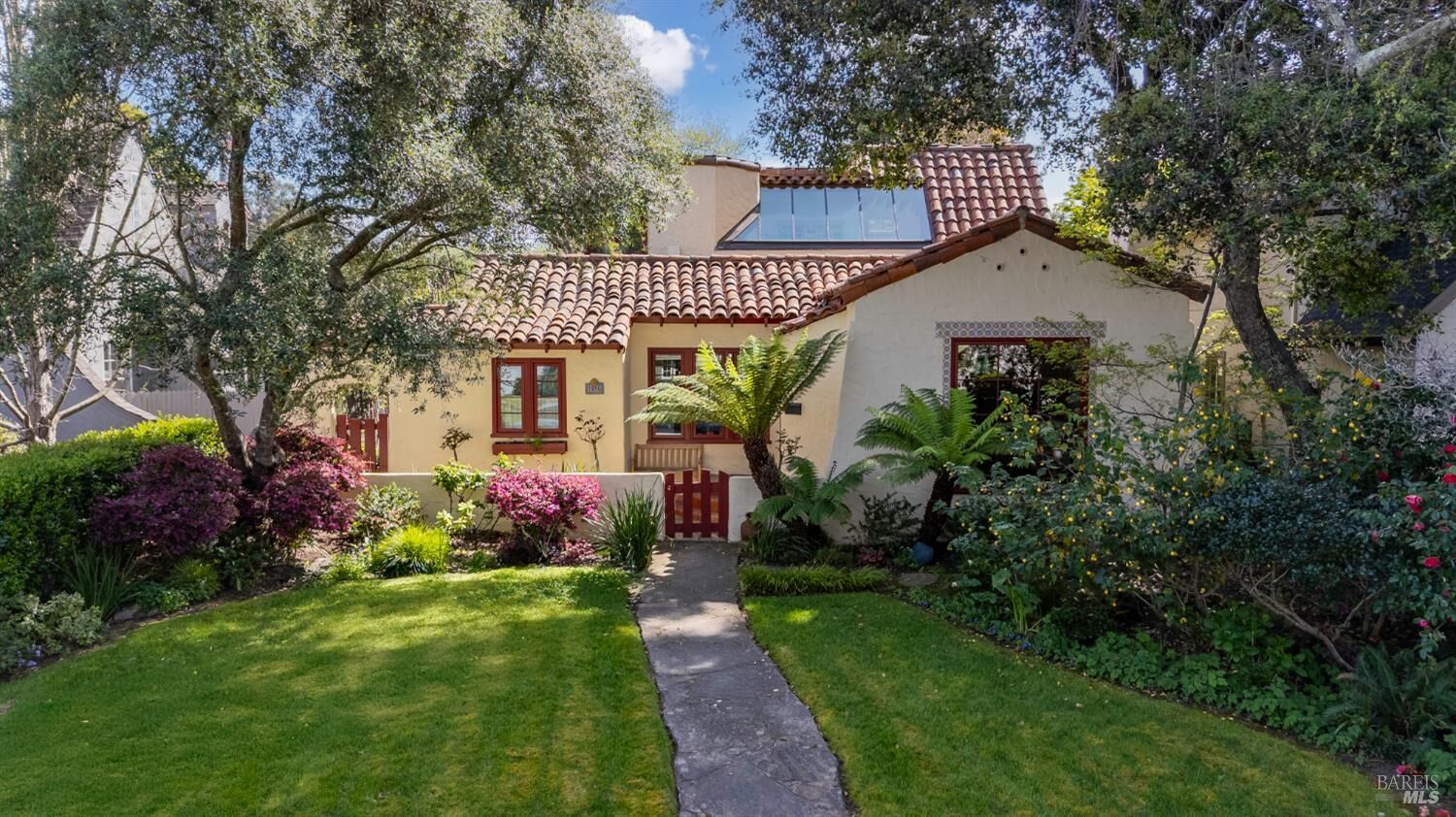 Property Photo:  1810 Austin Way  CA 95404 
