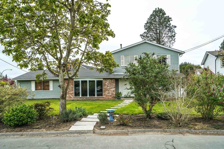 Property Photo: 5463 50 Avenue BC V4K 2A1