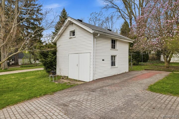 Property Photo:  175 Niagara Street  NY 14092 