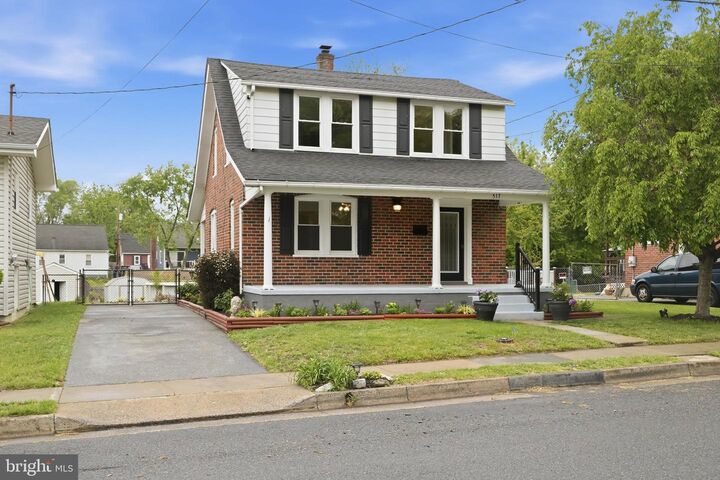 Property Photo: 517 Dunlap Street VA 22601