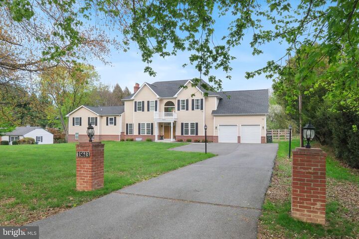 Property Photo:  15613 Ancient Oak Dr  MD 20878 