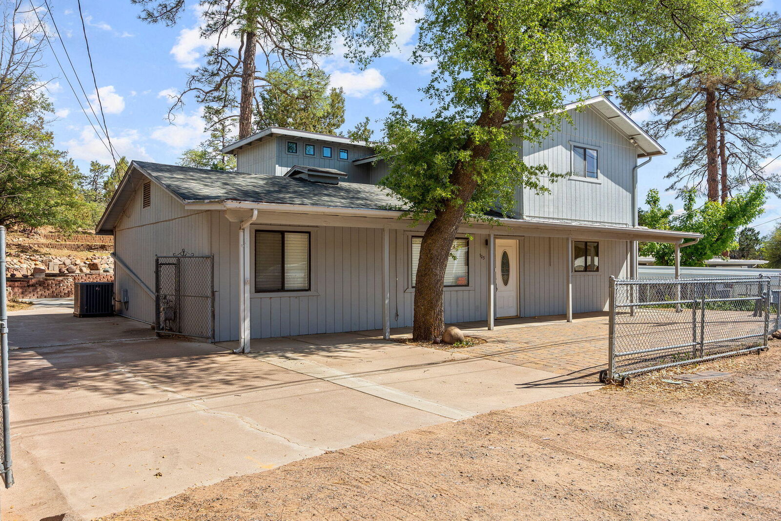 Property Photo: 103 E Glade Lane AZ 85541