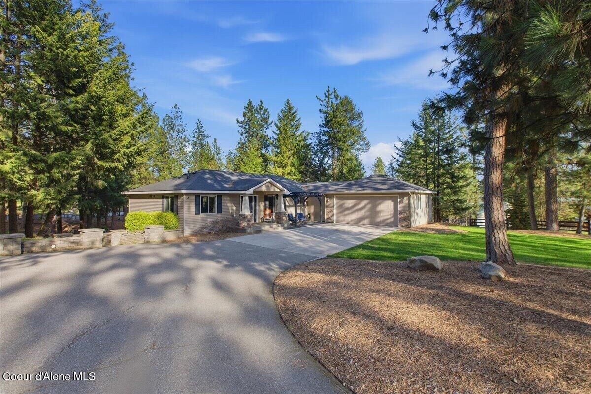 Property Photo:  6910 N Harvard Rd  WA 99025 