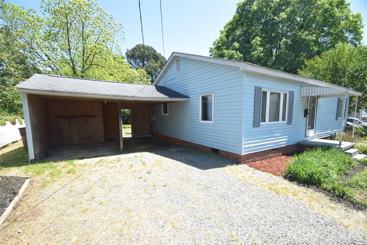 Property Photo:  504 Hunter Avenue  NC 28083 