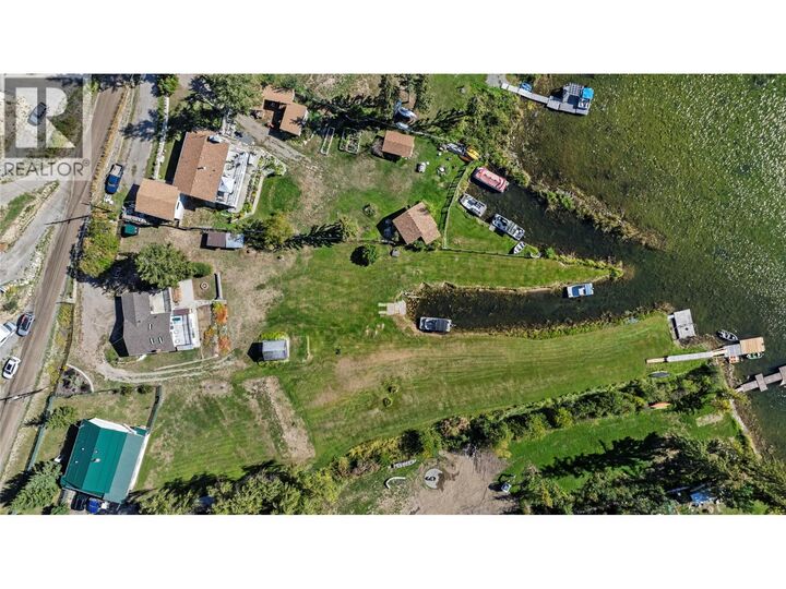 Property Photo: 2348 Ojibway Road BC V2H 1P1
