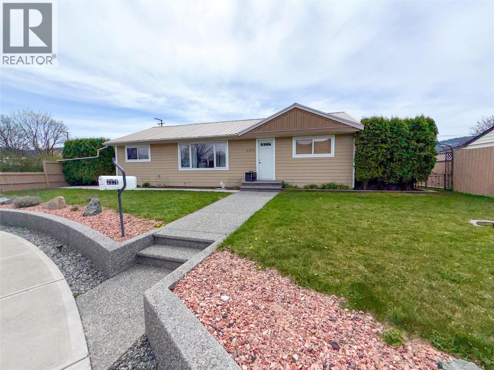 Property Photo:  2276 Mamette Avenue  BC V1K 1B8 