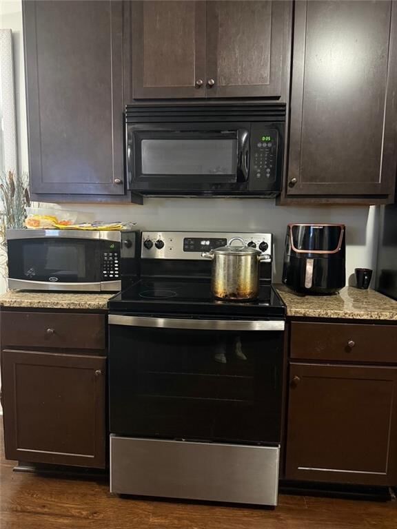 Property Photo:  313 Clover Brook Drive  GA 30248 