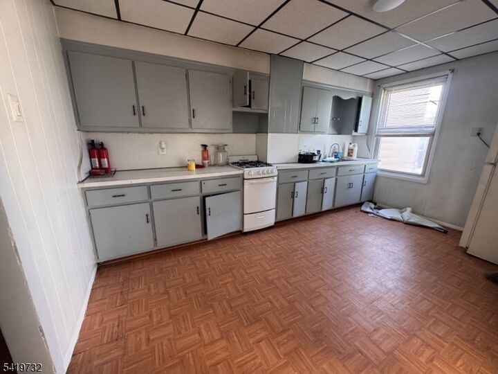 Property Photo:  321 S 5th St  NJ 07206 