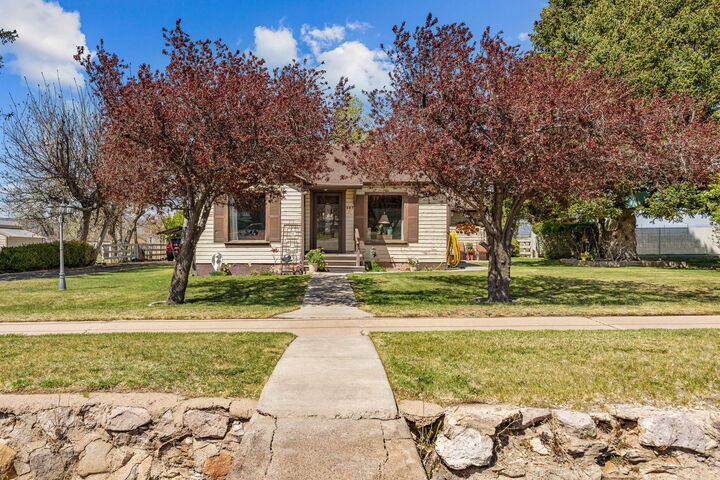 Property Photo:  147 E Main St  UT 84772 