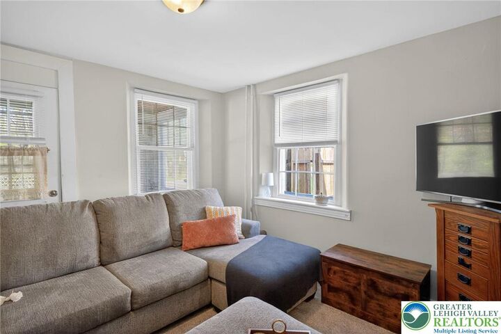 Property Photo:  4063 Forest Inn Road  PA 18012 