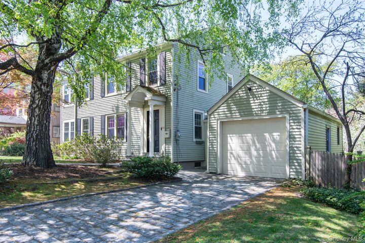 Property Photo:  20 Maple Street  NY 10533 