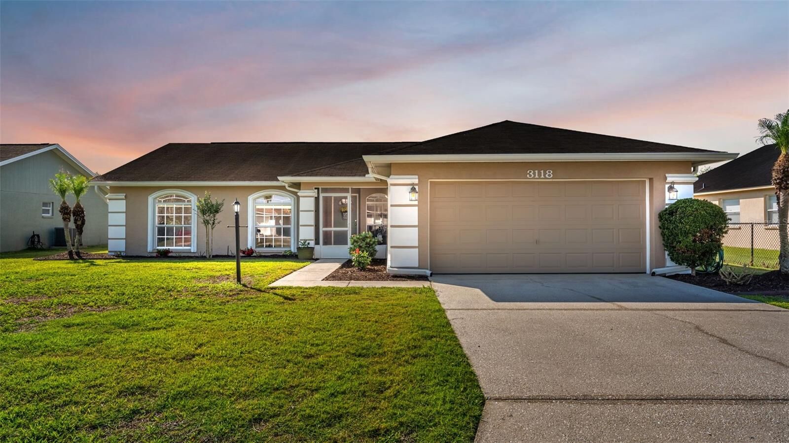 Property Photo:  3118 Filly Lane  FL 33811 