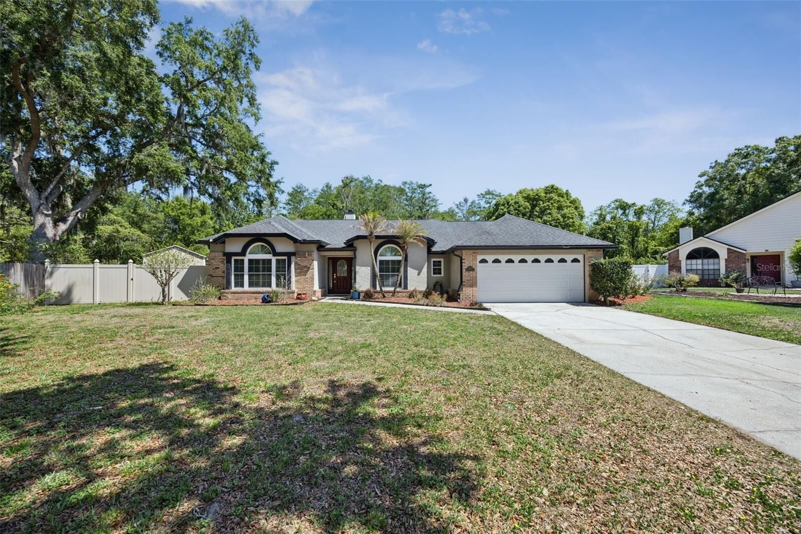 Property Photo:  2113 Martingale Place  FL 32765 