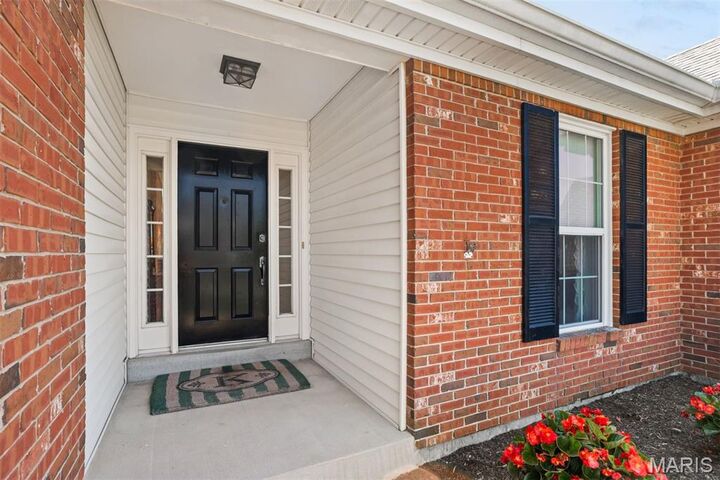 Property Photo:  5612 Briarwood Estates Drive  MO 63129 