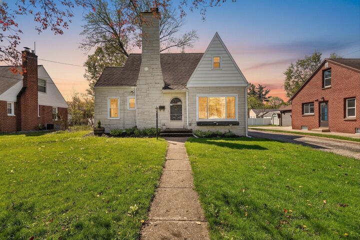 Property Photo:  1422 Reycraft Drive  MI 49001 