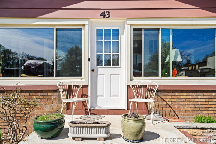 Property Photo:  43 E Main Avenue  MI 49464 