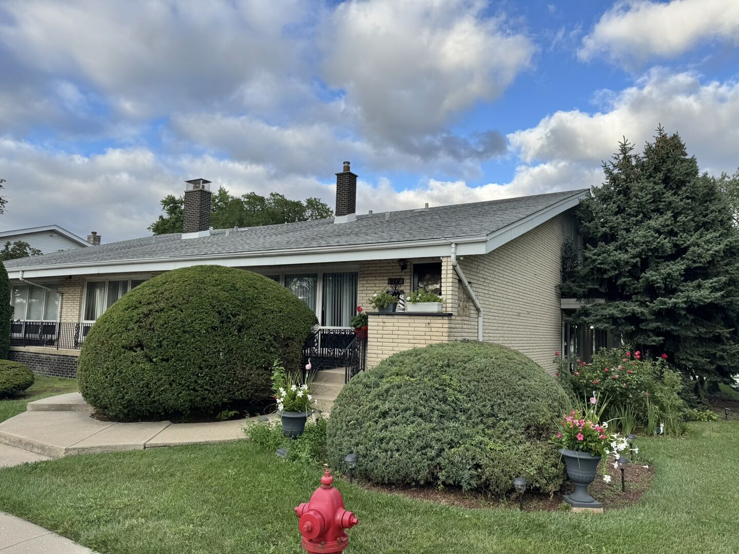 Property Photo:  1247 S Mannheim Road 3  IL 60154 