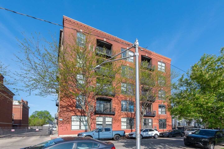 Property Photo:  1820 N Spaulding Avenue 410  IL 60647 