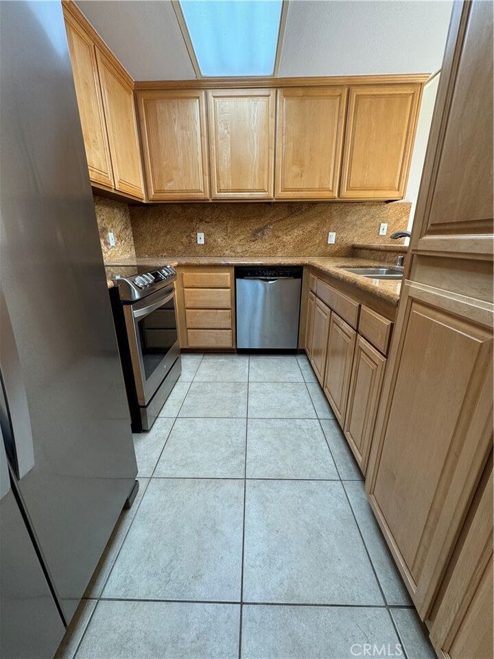 Property Photo:  6318 Marina Pacifica Drive N  CA 90803 