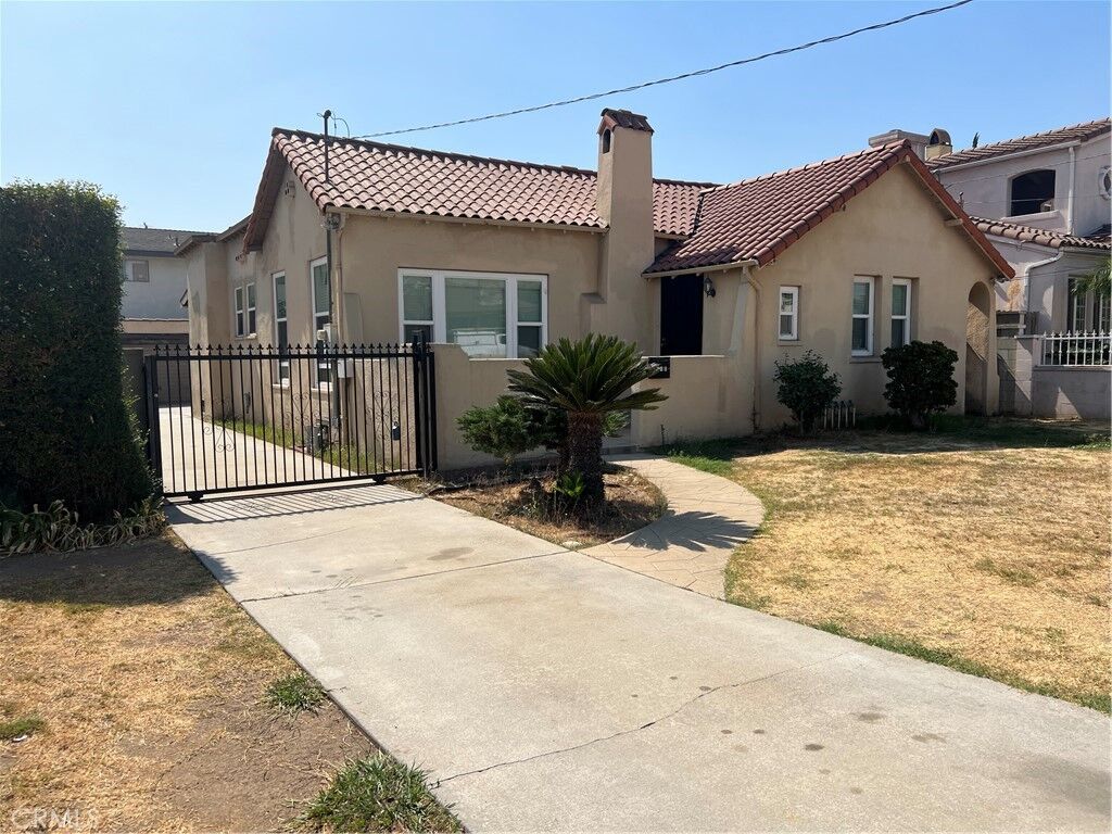 Property Photo: 110 E Newby CA 91776