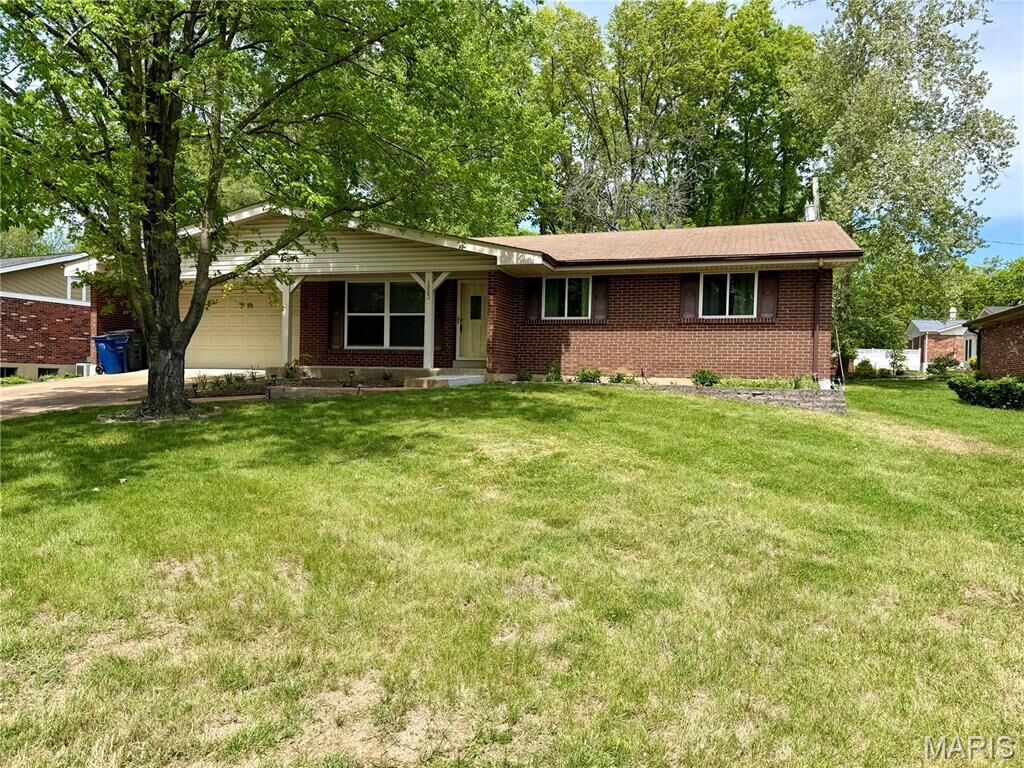 Property Photo: 1003 Mallow Drive MO 63011