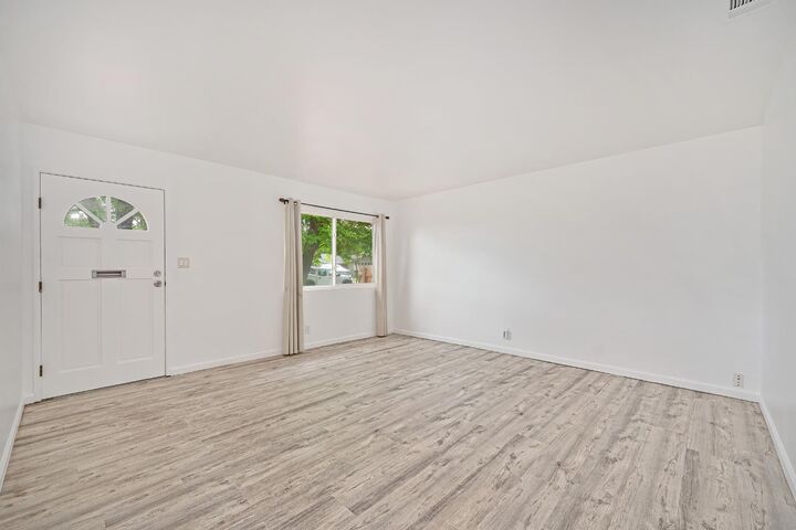 Property Photo:  2920 Juniper Avenue  CA 95207 