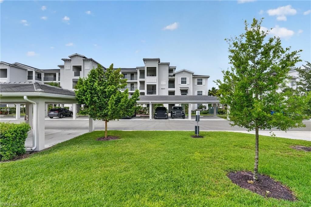 Property Photo: 5651 Double Eagle Cir 4337 FL 34142