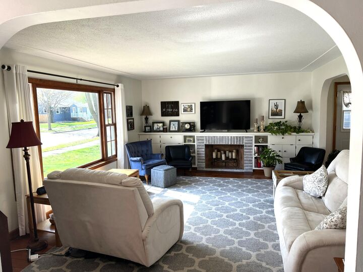 Property Photo: 864 Redwood Drive MN 56031