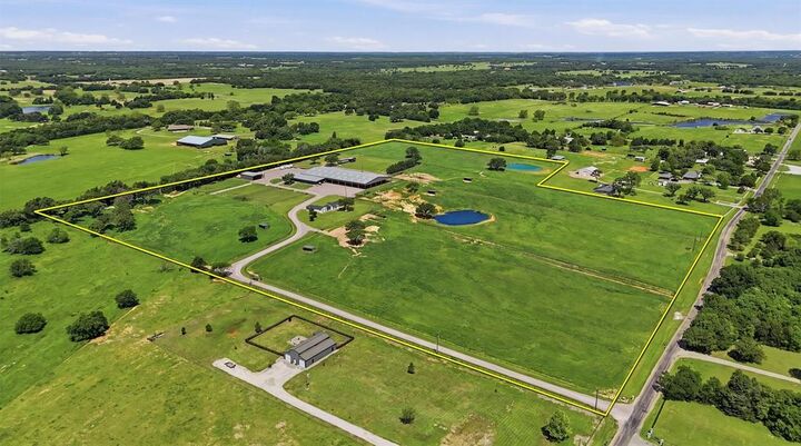 Property Photo:  1643 Roland Road  TX 76273 