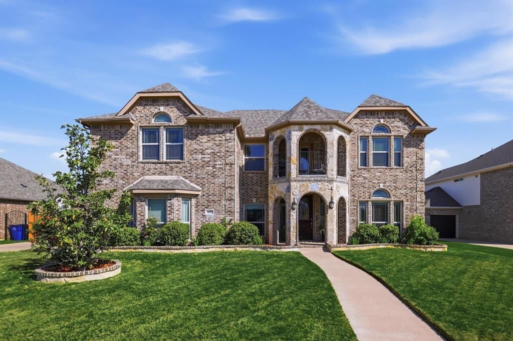 Property Photo:  1517 Quintessa Avenue  TX 76060 