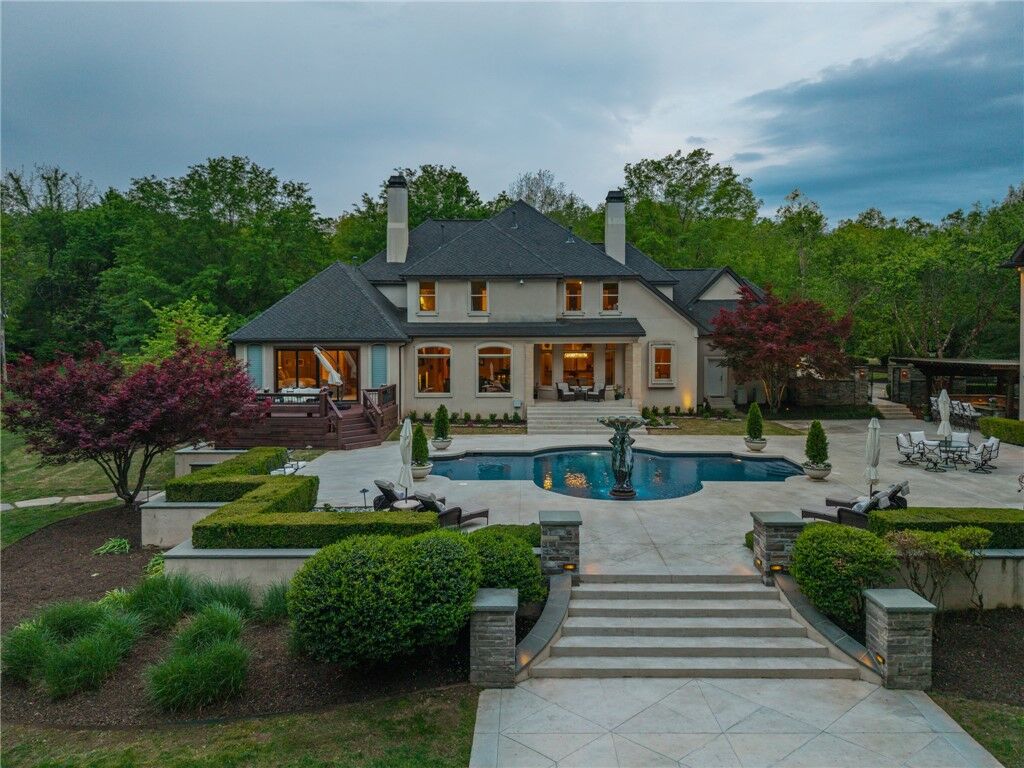 Property Photo: 3122 E Township Street AR 72703
