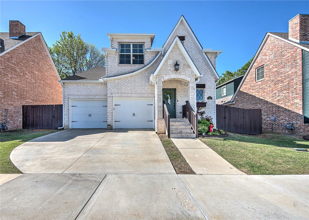 Property Photo:  134 N Hawkstone Drive  AR 72704 