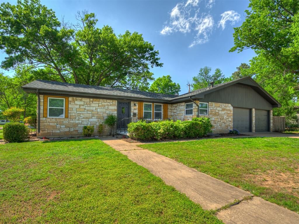 Property Photo:  132 S McFarland Street  OK 74074 