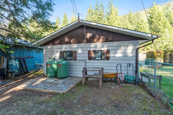 Property Photo: 8698 Penwith Way BC V0E 1M9