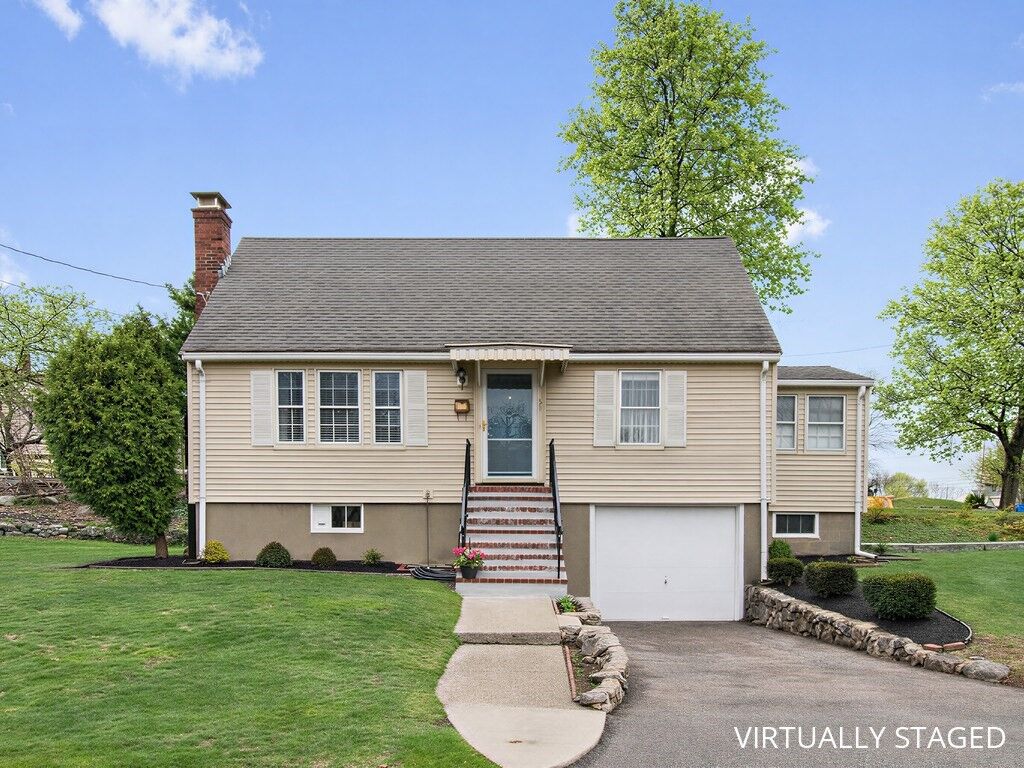 Property Photo:  31 Oakledge Road  MA 02452 