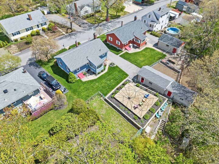 Property Photo:  7 Cedarcrest Rd  MA 01970 