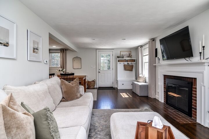 Property Photo:  52 Wesley Road  MA 01701 