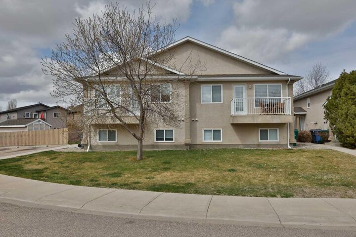 47 Highlands Place W — photo 1