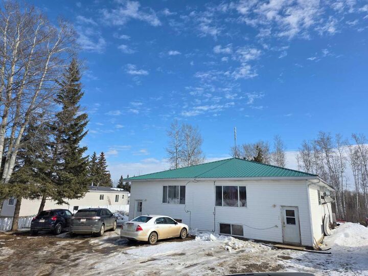 Property Photo: 318 Evergreen Trail 1-4 AB T0G 1X0