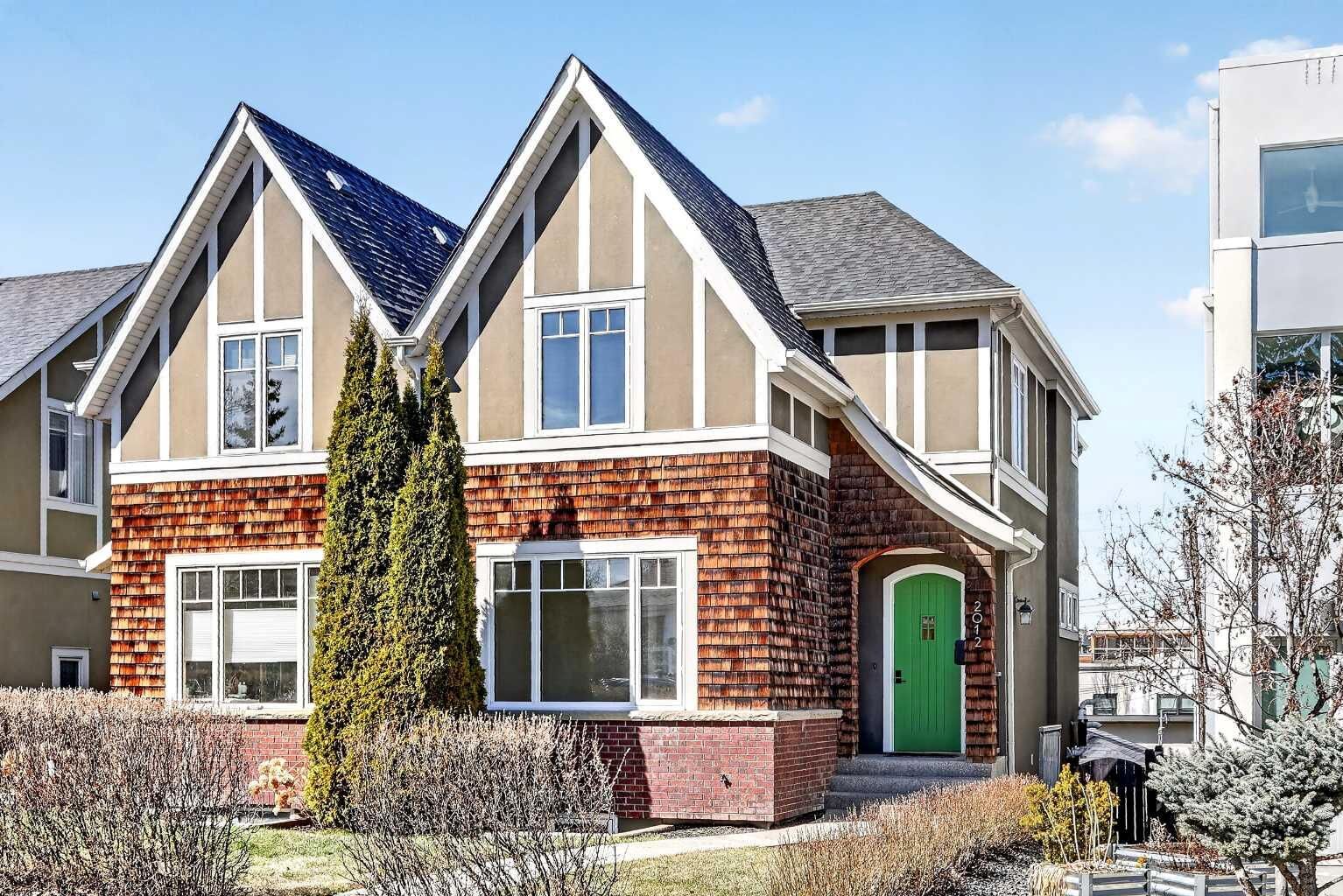 Property Photo:  2012 37 Avenue SW  AB T2T 2H5 